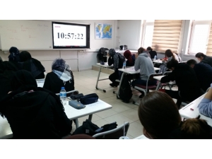 Serdivan’da 18 Öğrenciye 1 Derslik