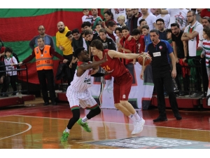 Tahincioğlu Basketbol Süper Ligi: Pınar Karşıyaka: 78 - Galatasaray Doğa Sigorta: 75