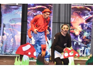 Aliağa’da Çocuklara Özel Eğlence Devam Ediyor