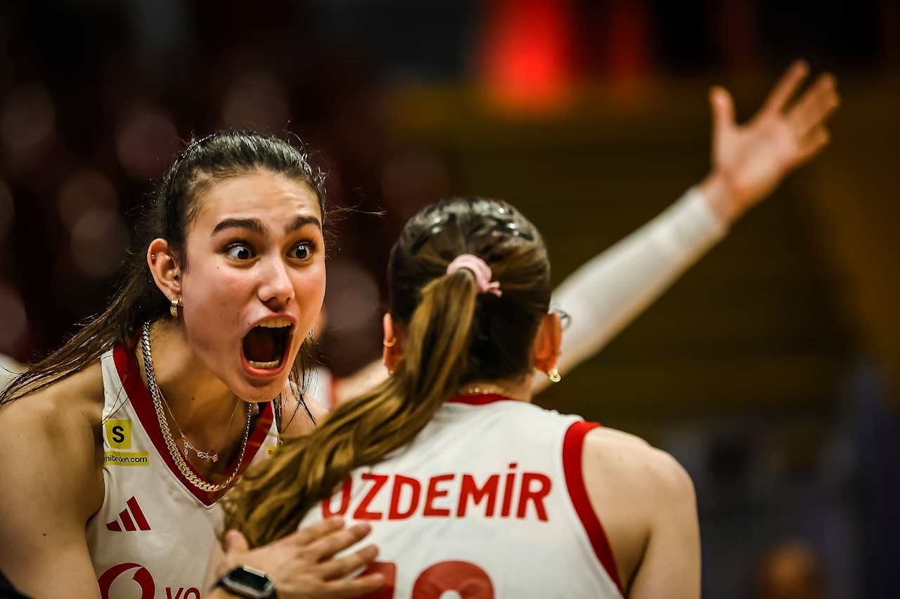 a-milli-kadin-voleybol-takimi-milletler-ligi-ne-galibiyetle-basladi