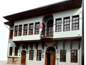 Yazarlarevi Yarın Açılıyor