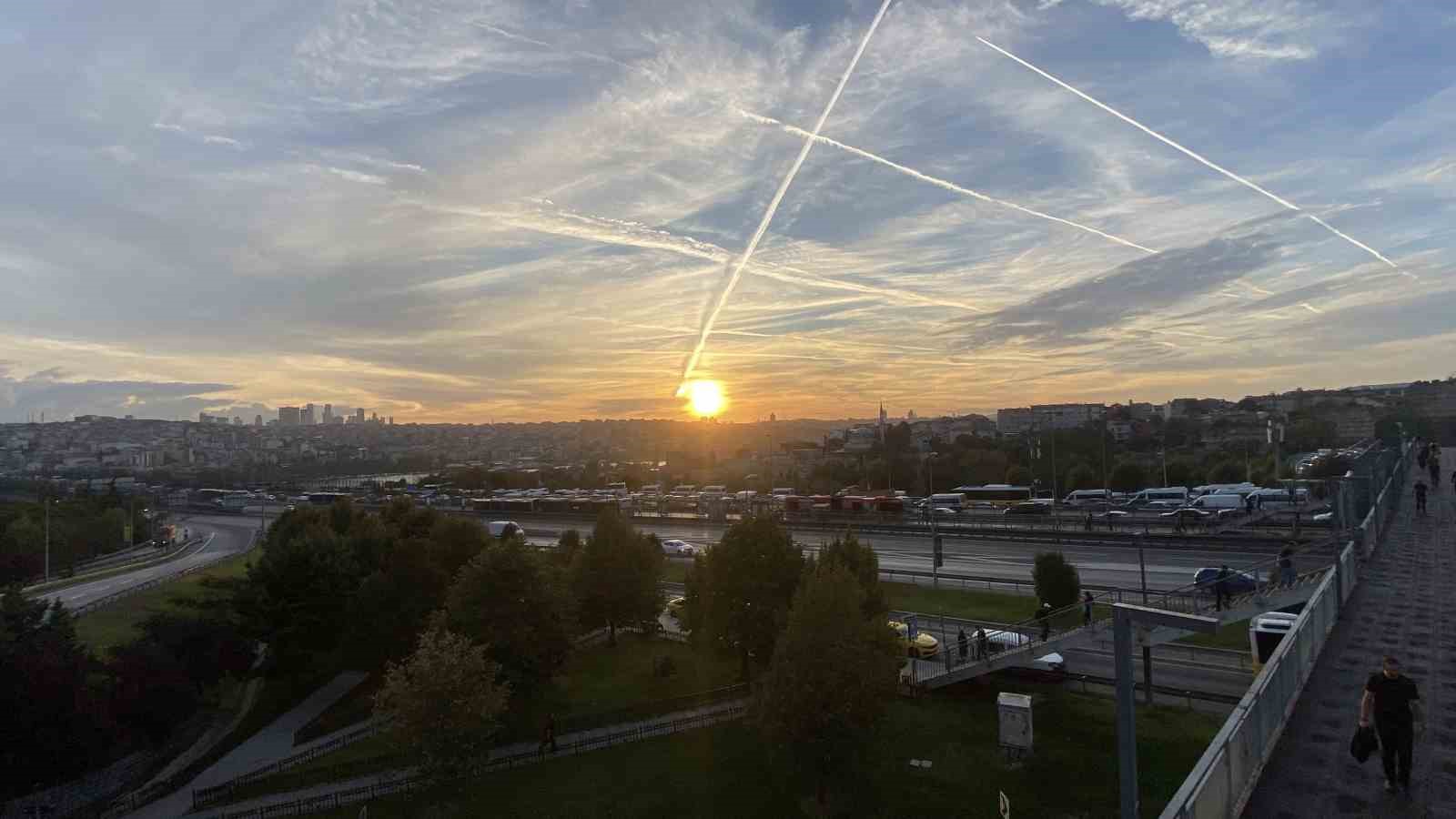 istanbul-da-muhtesem-gun-dogumu-mest-etti