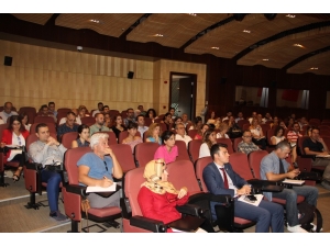 Ege İhracatçı Birliklerinden Yüzde 100 Başarıya Ulaştıran Eğitim