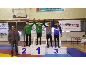 Yunusemreli Güreşçi Türkiye Şampiyonasına Katılacak