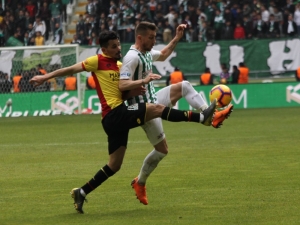 Göztepe Işığı Yaktı