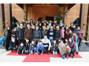 Doğum Gününü Yine Kimsesiz Çocuklarla Kutladı