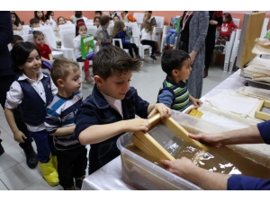 Kağıdın Büyülü Dünyası Köy Okullarında