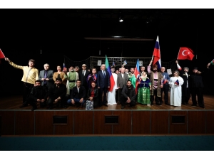 Mersin’de ’Türk Dünyası Tiyatro Günleri’ Başladı