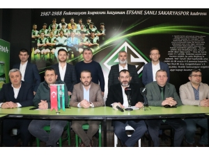 Sakaryaspor Başkanı Cevat Ekşi: "Formalar Çıktığı Zaman Herkeste Derin Bir Kesik Olduğunu Gördük"