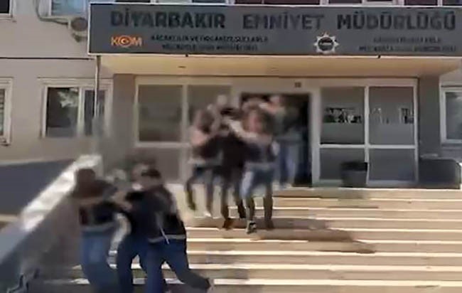diyarbakir-da-daltonlar-suc-orgutune-operasyon-8-supheli-tutuklandi