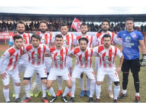 Bilecikspor Kendi Evinde Lidere Yenildi