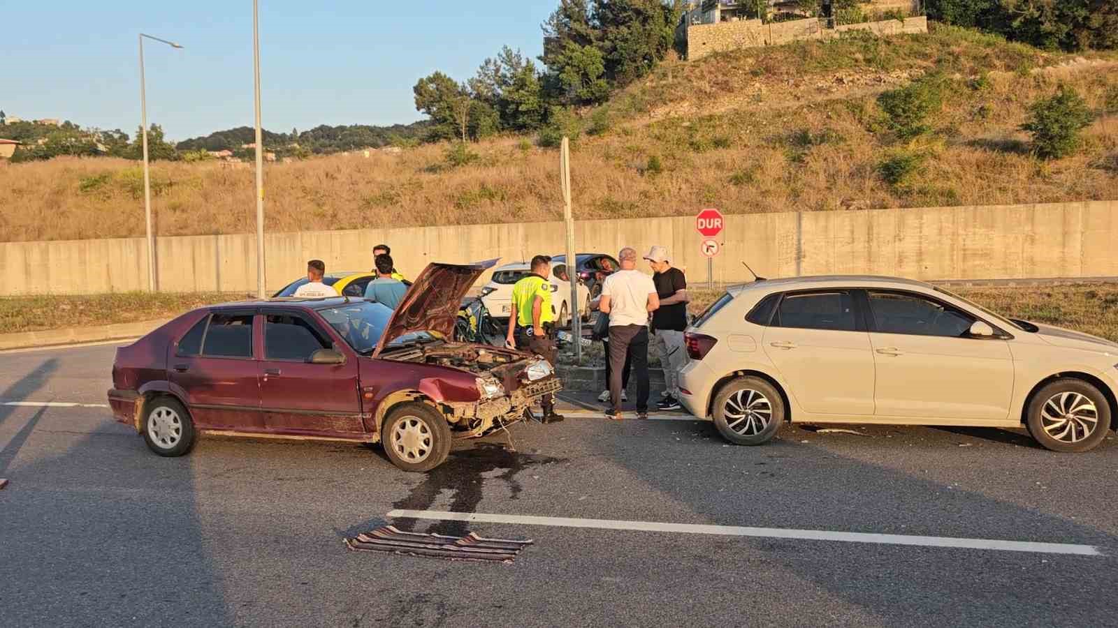 zonguldak-ta-trafik-kazasi-1-yarali