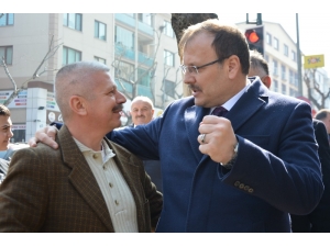 Çavuşoğlu: "Kılıçdaroğlu, Türkiye’nin Aleyhinde Nerede Bir Eylem Var İse Onlarla Beraber"