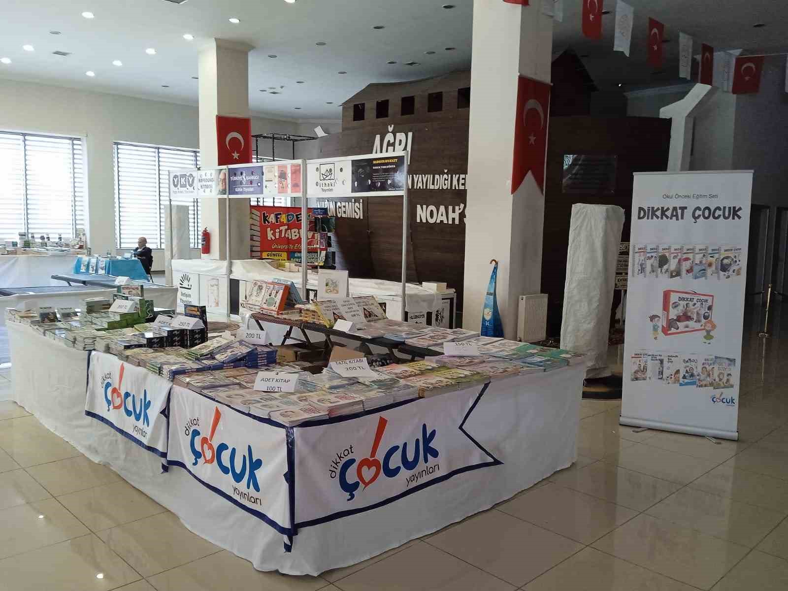 agri-kitap-gunleri-kapilarini-acti