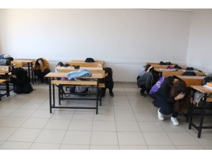 Deprem Haftasında Gerçeği Aratmayan Tatbikat