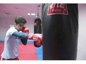 Diz Kapağı Çatladı, Dağlarda Koştu İyileşti Önce Türkiye 3’üncüsü Sonra Şampiyon Oldu