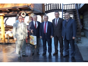 Çay Sektörü Sorunlarının Çözümü İçin Harekete Geçiliyor