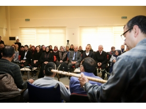 İsmet Yıldırım’dan Müzik Dersindeki Engelli Vatandaşlara Sürpriz Ziyaret