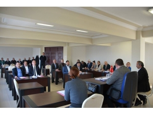 Tekin ,Son Belediye Meclis Toplantısına Başkanlık Yaptı