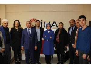 Chp’nin Bahar Göndermesine Kazma Kürek Cevabı