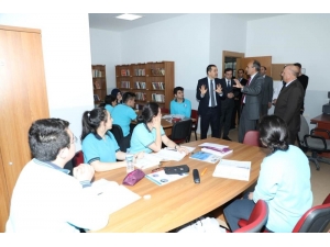 Vali Öksüz’ün Okul Ziyaretleri Sürüyor