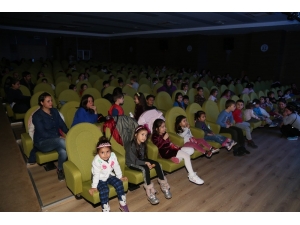 Efeler Belediyesinden Çocuk Sineması