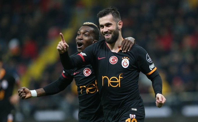 Galatasaray'da Ilk Bilet Belli Oldu