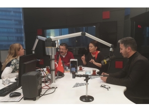 Veysel Tiryaki’den İşitme Engellilere Jest