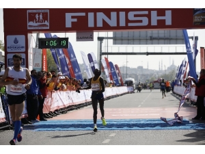 Rekortmen Atletler Vodafone İstanbul Yarı Maratonu İçin İstanbul’a Gelecek