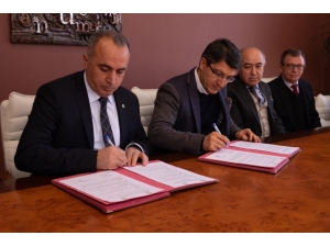 İmzalar Atıldı, Öğrencilere Burs Müjdesi