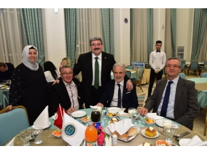 Başkan Can, Belediye Meclis Üyeleri İle Yemekte Buluştu