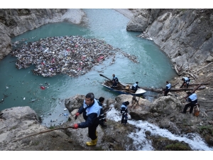 Karaisalı Yerköprü’de Temizlik