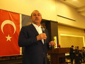 Bakan Çavuşoğlu: "İhracatçılara Verilen 2 Yıllık Yeşil Pasaportun 4 Yıla Çıkarılması Son Derece Makul"