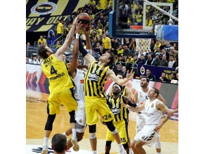 Fenerbahçe, Madrid Deplasmanında