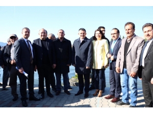 Bakan Pakdemirli: “Terör Örgütlerine Siyasi Tünel Kazan Bir Chp Var”