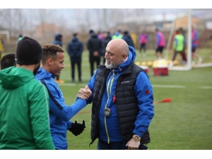 Kayserispor’da Chery Takıma Katıldı