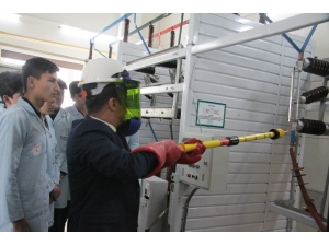 Meslek Lisesinde ‘Yüksek Gerilim Laboratuvarı’