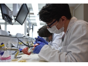 Kırıkkale’de Geleceğin Diş Doktorları Yetişiyor