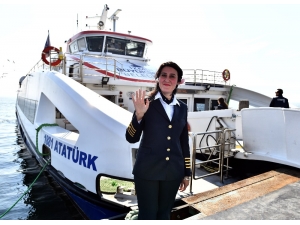 İzmir Körfezi’nin Sultanı: Kamile Kaptan