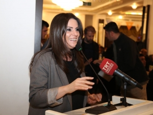 Jülide Sarıeroğlu: "Bir Kenarda El Ovuşturarak Bekleyenler Olduğunu Biliyoruz"