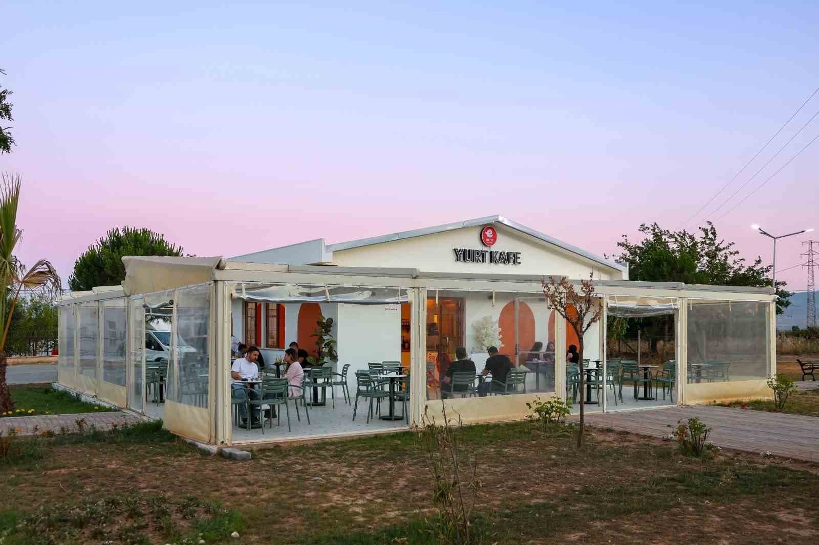 yurt-kafe-ve-isikli-parki-ogrencilerin-yeni-bulusma-noktasi-oldu