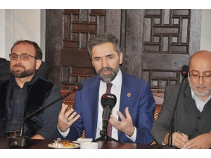 Gelecek Araştırma Merkezi Bugün İlk Toplantısını Gerçekleştirdi