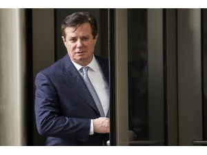 Trump’ın Eski Kampanya Başkanı Manafort 4 Yıl Hapis Cezasına Çarptırıldı