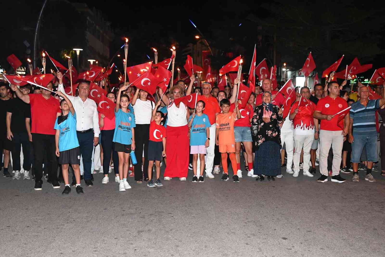 kemer-de-30-agustos-fener-alayi-coskusu