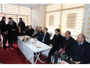 Vali Öksüz, Vatandaşlarla Buluştu