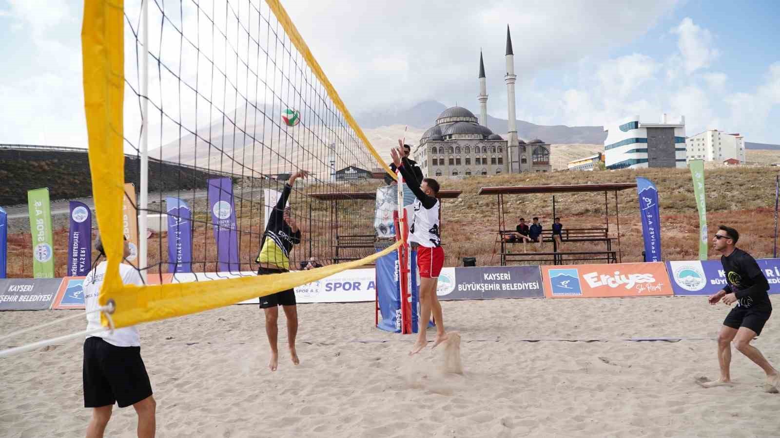 erciyes-voleybol-tutkunlarini-bulusturacak
