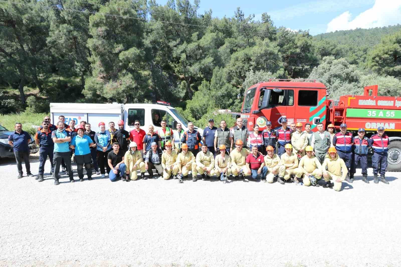 manisa-da-5-ilcede-es-zamanli-orman-yangini-tatbikati-gerceklestirildi