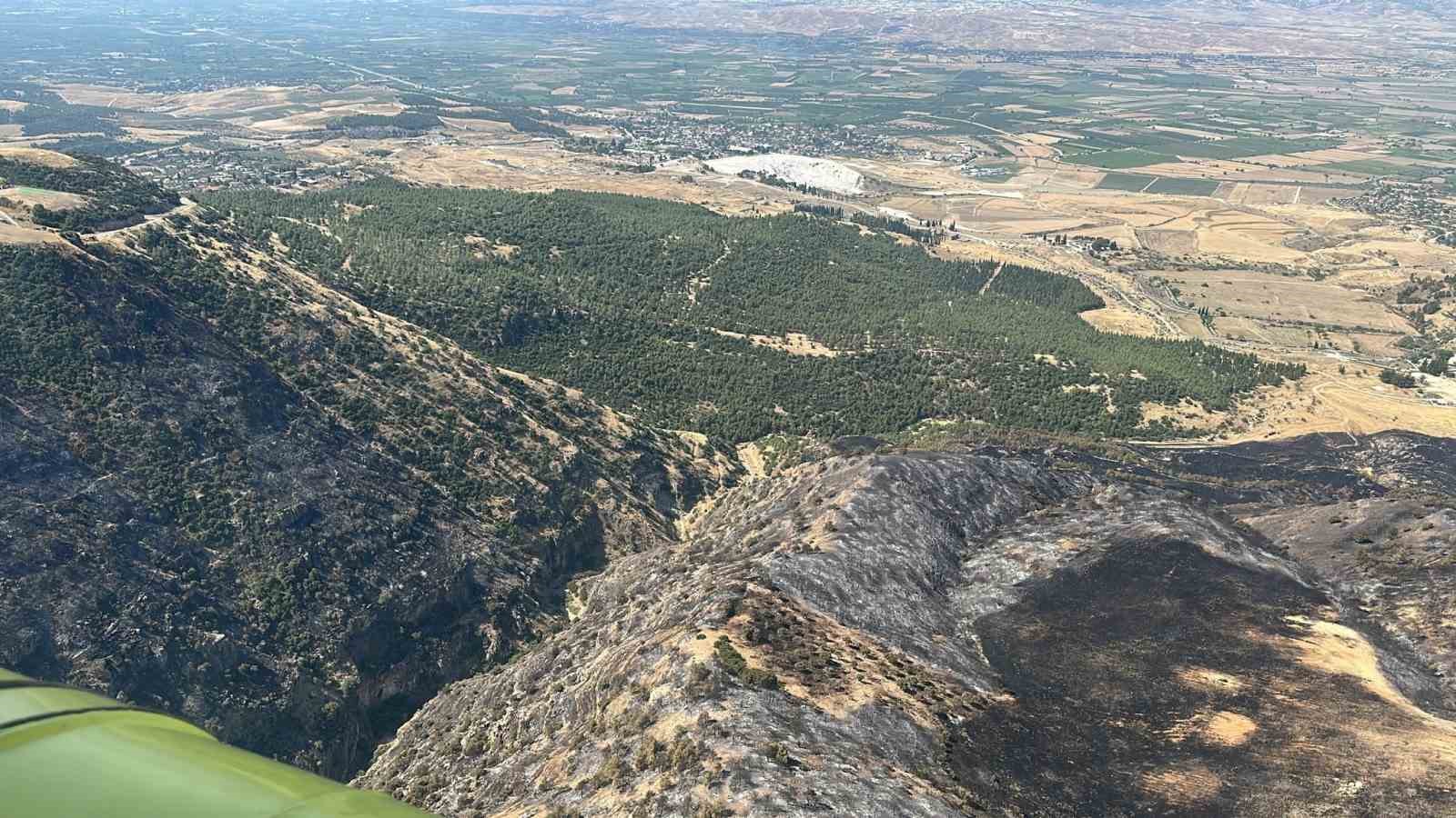 denizli-de-korkutan-yangin-kontrol-altina-alindi