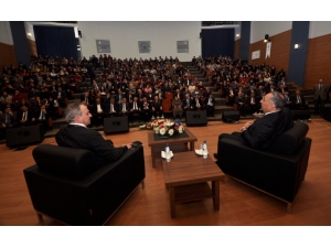 Metin Kıratlı Neü’de Öğrencilerle Buluştu