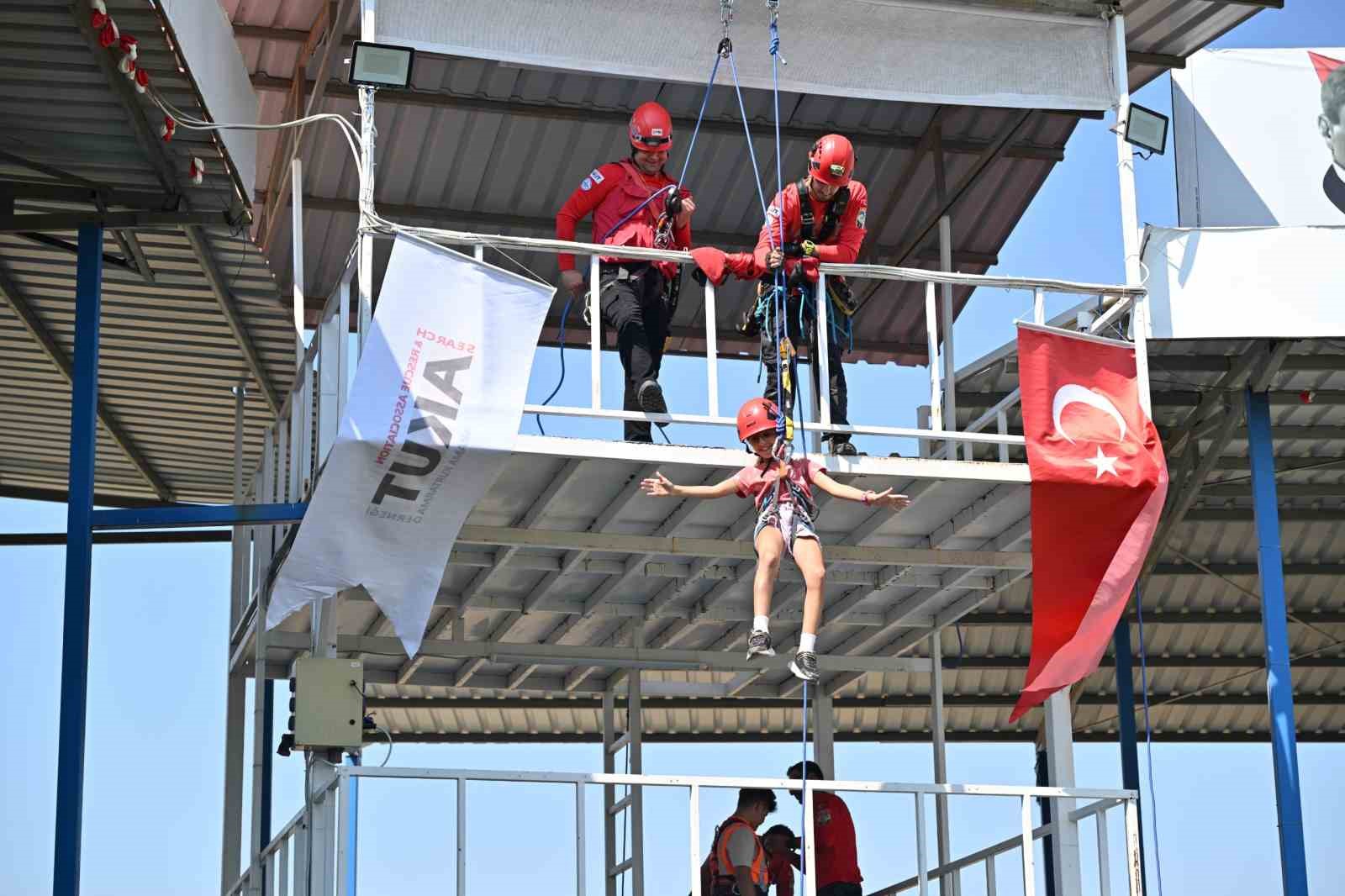 17-agustos-un-27-yilinda-manisa-da-afet-hazirligi